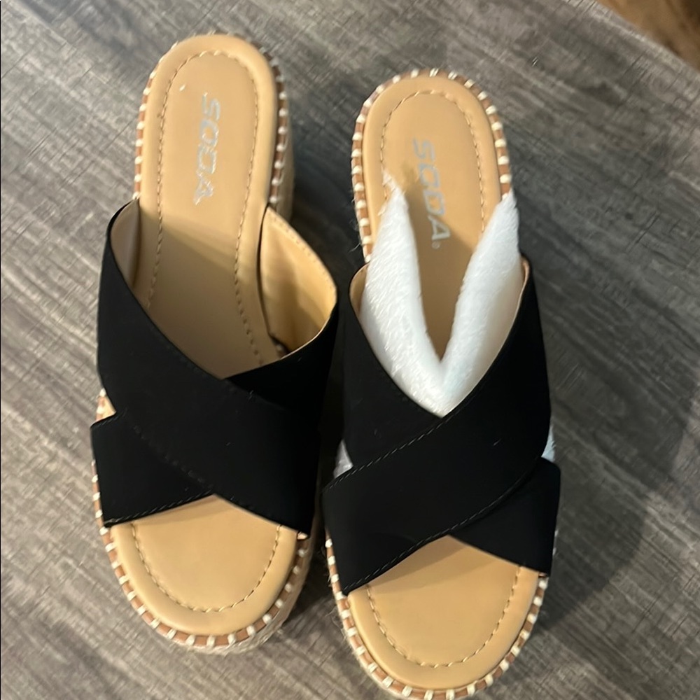 Soda Women's Black Slide Sandals - NEW NO BOX